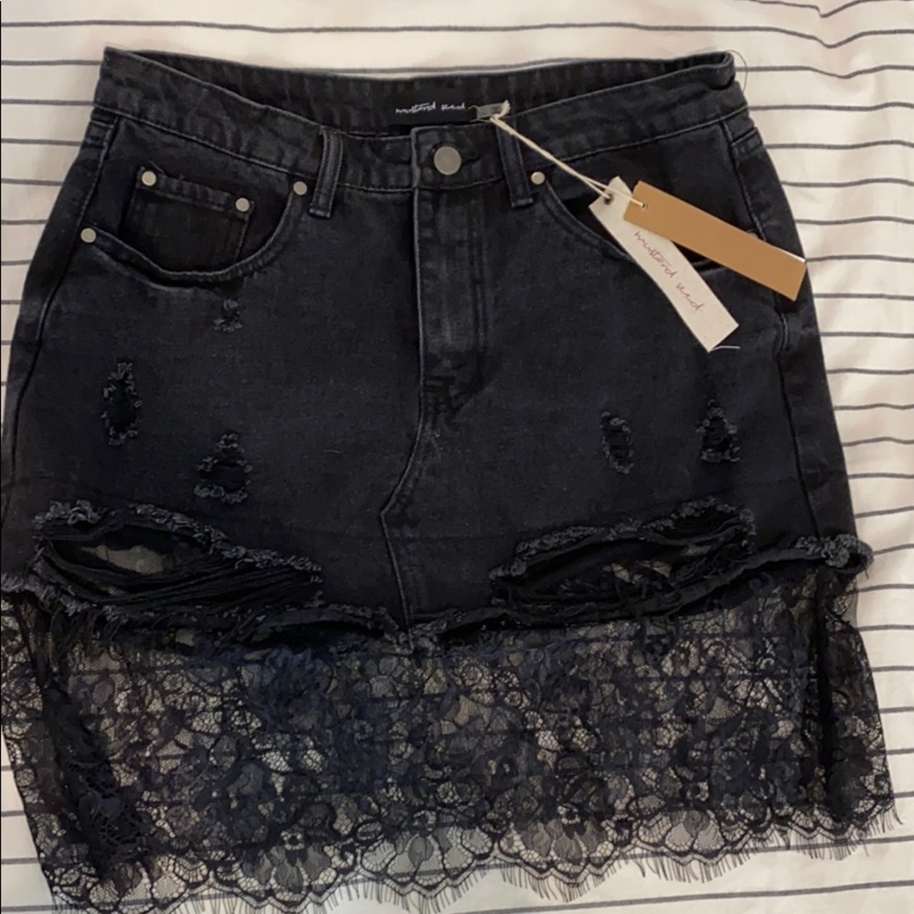 Black demon skirt with lace.